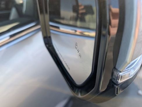 Used 2024 Toyota Tundra Limited image 33