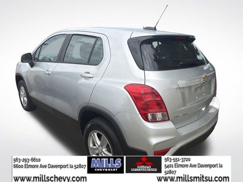 Used 2018 Chevrolet Trax LS AWD/4WD image 4