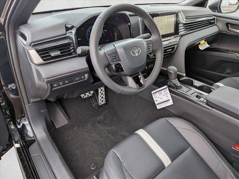 New 2026 Toyota Camry SE FWD image 3