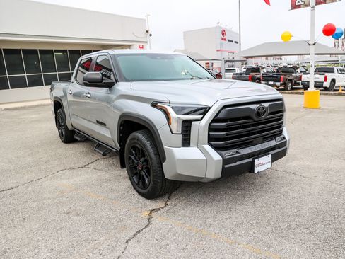 Used 2024 Toyota Tundra SR5 w/ SR5 Premium Package RWD image 5