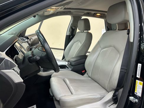 Used 2016 Cadillac SRX Luxury w/ Driver Awareness Package image 21