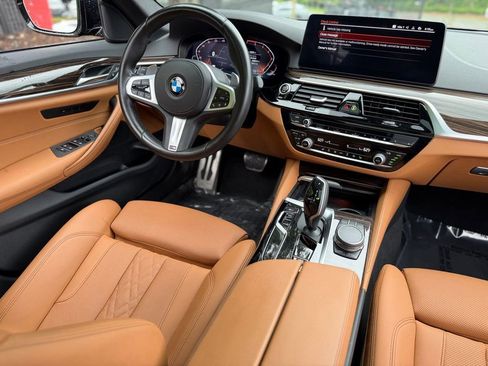 Used 2022 BMW 530i w/ M Sport Package RWD image 42