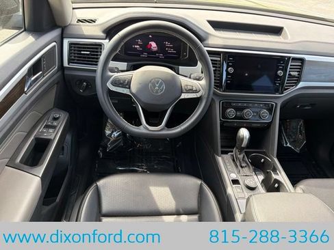 Used 2023 Volkswagen Atlas SE AWD/4WD image 22