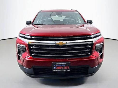 New 2026 Chevrolet Traverse LT w/ Driver Confidence Package image 2