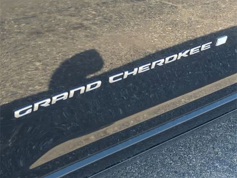 New 2025 Jeep Grand Cherokee Overland w/ Trailer Tow Package image 13