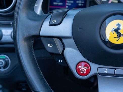 Used 2019 Ferrari Portofino image 35