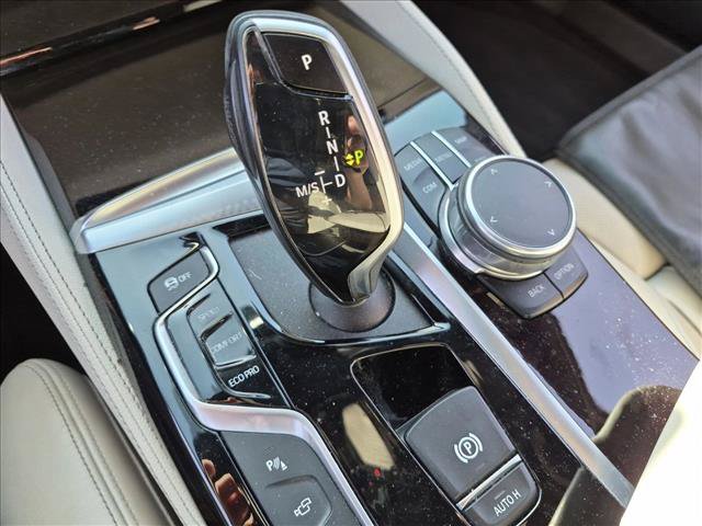 Used 2017 BMW 540i RWD image 10