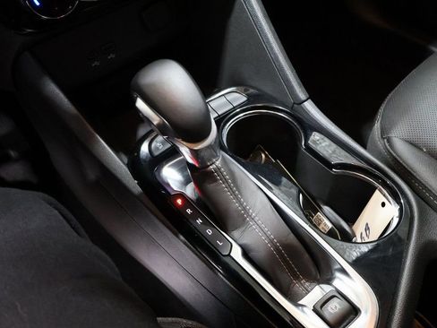 Used 2024 Buick Encore GX Sport Touring image 29