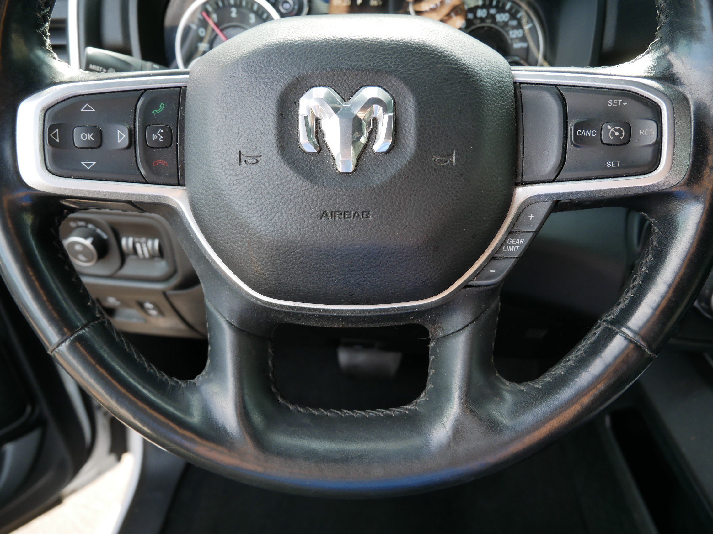 Used 2019 RAM 1500 Big Horn AWD/4WD image 25
