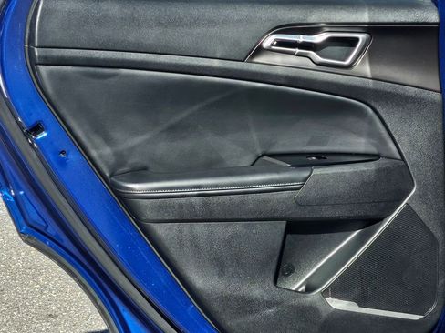 Used 2023 Kia Sportage EX image 29