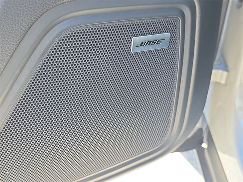 Certified 2022 Porsche Macan image 27