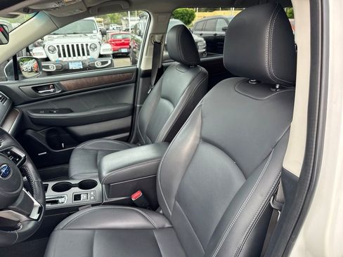 Used 2018 Subaru Outback 2.5i Limited AWD/4WD image 4