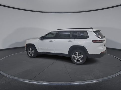 New 2026 Jeep Grand Cherokee L Limited w/ Luxury Tech Group II AWD/4WD image 10