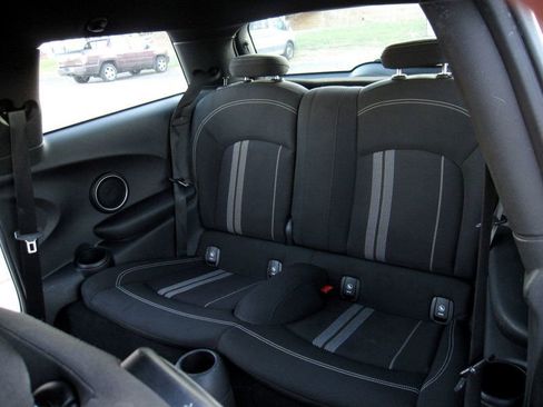 Used 2015 MINI Cooper S image 25