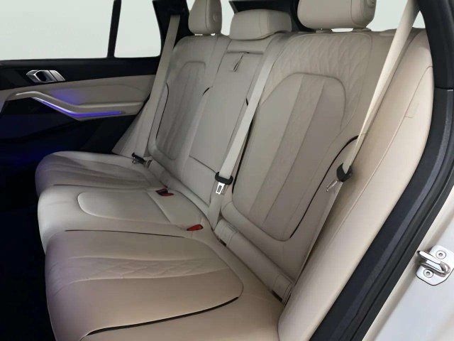 Used 2020 BMW X5 sDrive40i w/ M Sport Package RWD image 71