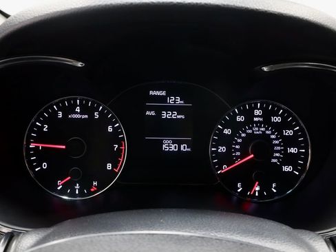 Used 2016 Kia Forte LX image 27