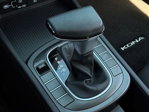 New 2026 Hyundai Kona SE image 17