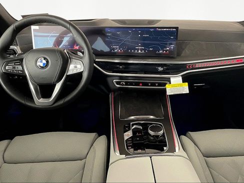 New 2026 BMW X5 xDrive40i image 8