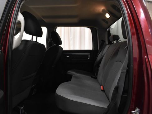 Used 2021 RAM 1500 Classic SLT AWD/4WD image 7