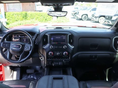 Used 2022 GMC Sierra 2500 AT4 w/ AT4 Premium Plus Package AWD/4WD image 32