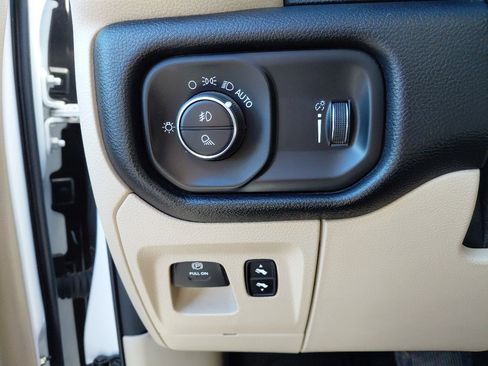 Used 2020 RAM 1500 Big Horn image 19