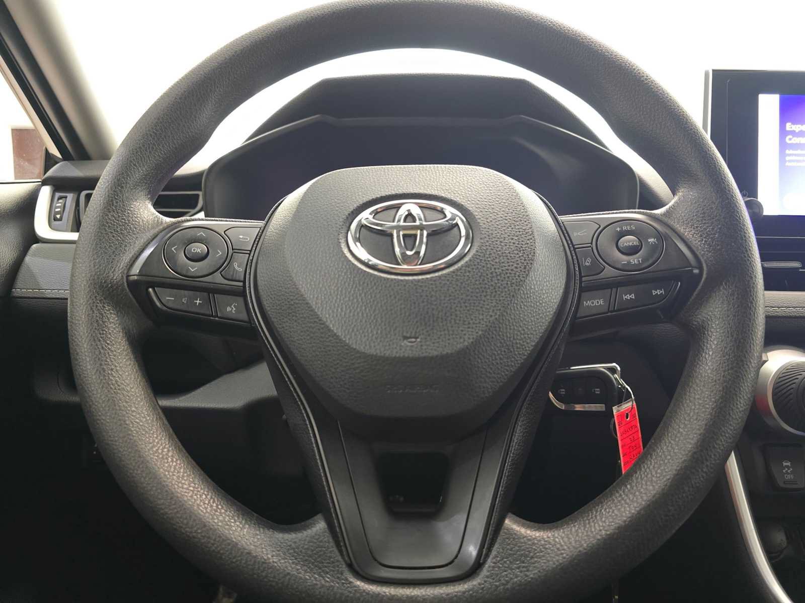 Certified 2025 Toyota RAV4 LE AWD/4WD image 10