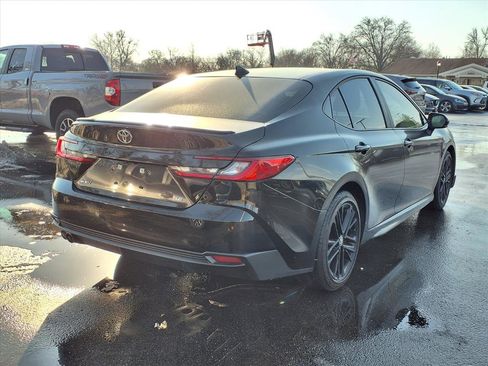 Certified 2025 Toyota Camry SE w/ Convenience Package image 3
