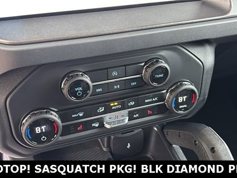 New 2025 Ford Bronco Big Bend w/ Black Diamond Package image 16