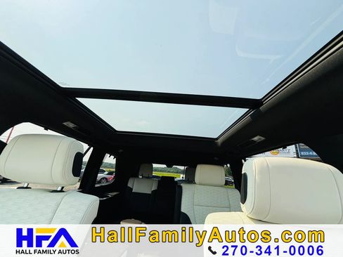 Used 2025 Toyota Sequoia Capstone AWD/4WD image 23