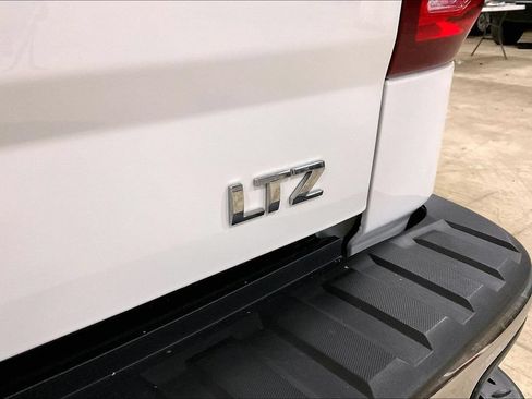 Used 2018 Chevrolet Silverado 1500 LTZ w/ Sport Package AWD/4WD image 8