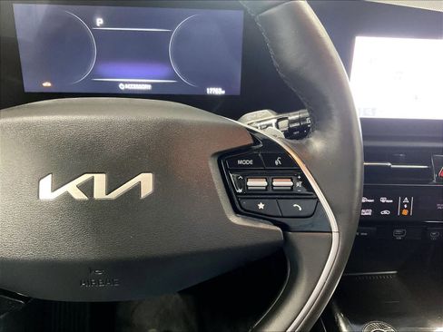 Used 2024 Kia Niro Wind w/ Wind Preserve Package FWD image 23