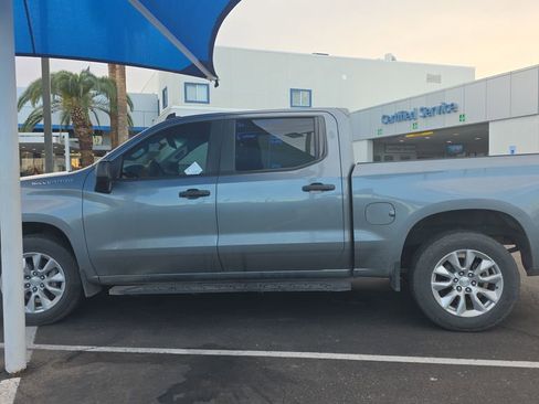 Used 2021 Chevrolet Silverado 1500 Custom image 4