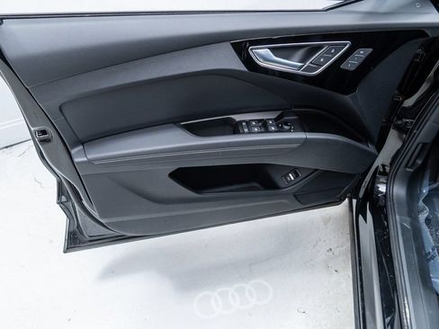 Used 2025 Audi Q4 e-tron Premium Plus w/ Premium Plus AWD/4WD image 23