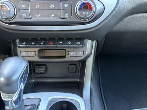 Used 2022 Chevrolet Colorado ZR2 AWD/4WD image 20