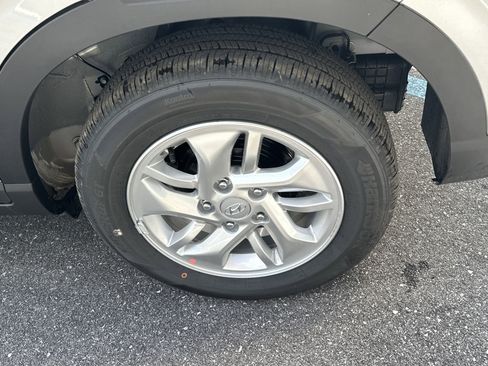 New 2026 Hyundai Venue SE image 11