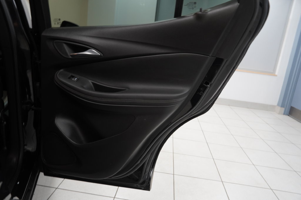 Used 2020 Buick Encore GX Select FWD image 21