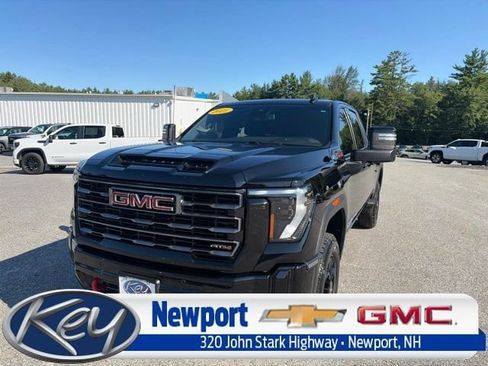 Used 2025 GMC Sierra 2500 AT4 AWD/4WD image 1