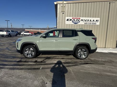 New 2026 Chevrolet Equinox LT AWD/4WD image 5