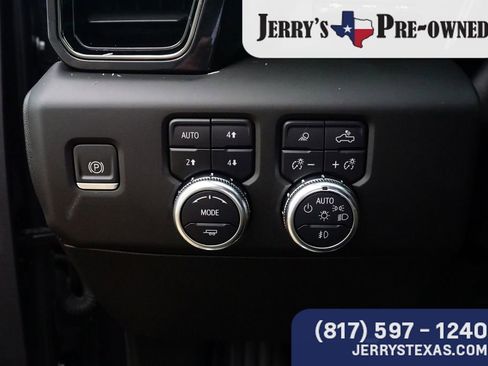 Used 2024 GMC Sierra 2500 AT4 w/ AT4 Premium Plus Package image 16