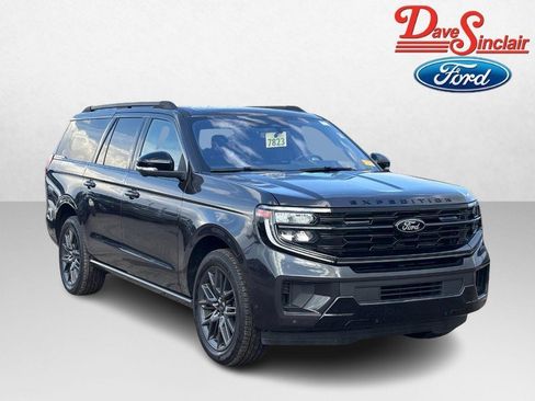 Used 2025 Ford Expedition Max Platinum w/ Stealth Performance Package image 4