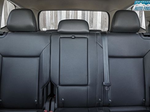 Used 2019 Volkswagen Atlas SE w/ Panoramic Sunroof Package image 25