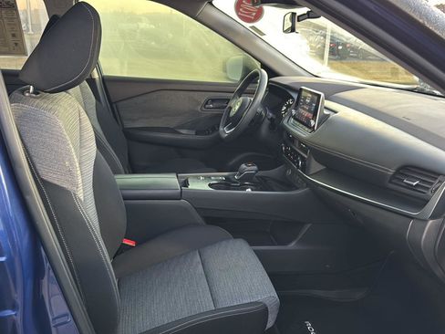 Used 2021 Nissan Rogue S image 10