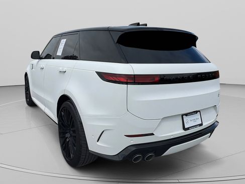 Used 2024 Land Rover Range Rover Sport AWD/4WD image 3