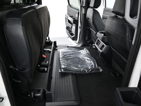 Used 2023 Ford F350 Lariat w/ Lariat Ultimate Package image 36