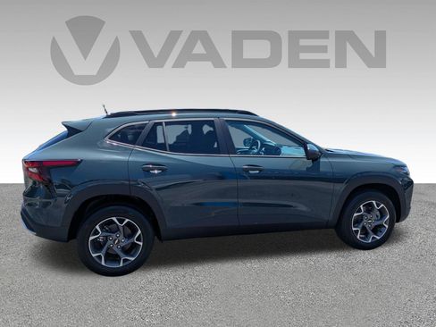 New 2026 Chevrolet Trax LT FWD image 25