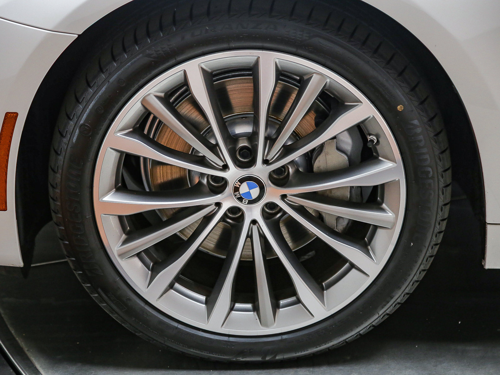 Used 2023 BMW 530i xDrive w/ Convenience Package AWD/4WD image 10