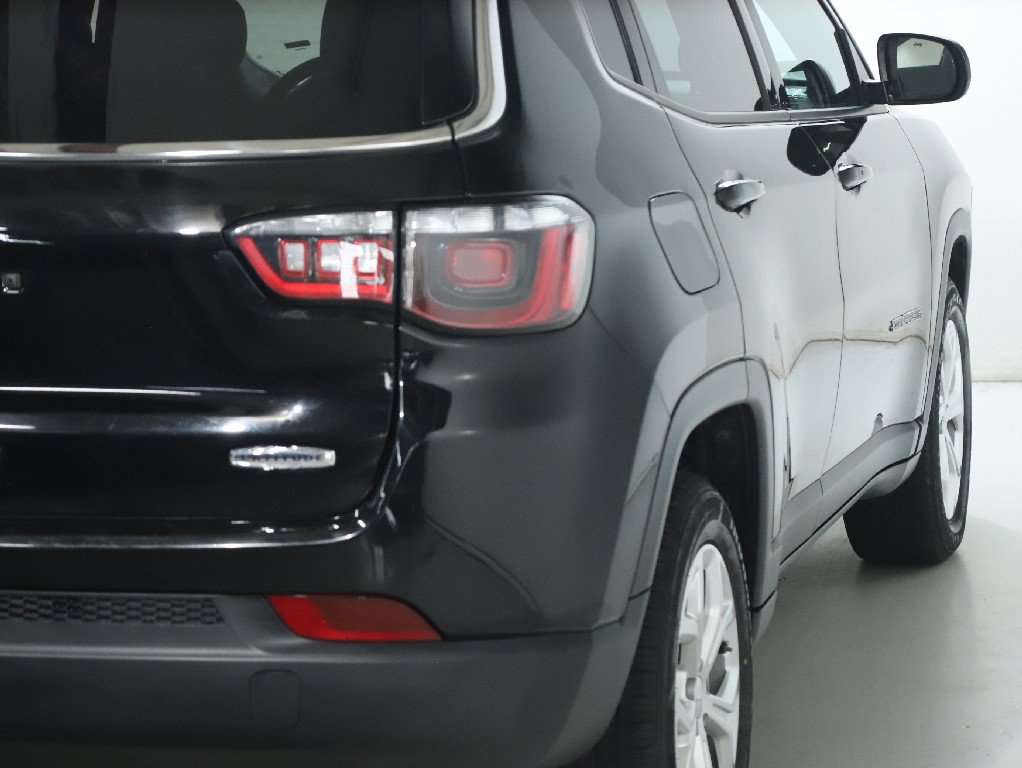 Used 2024 Jeep Compass Latitude AWD/4WD image 46