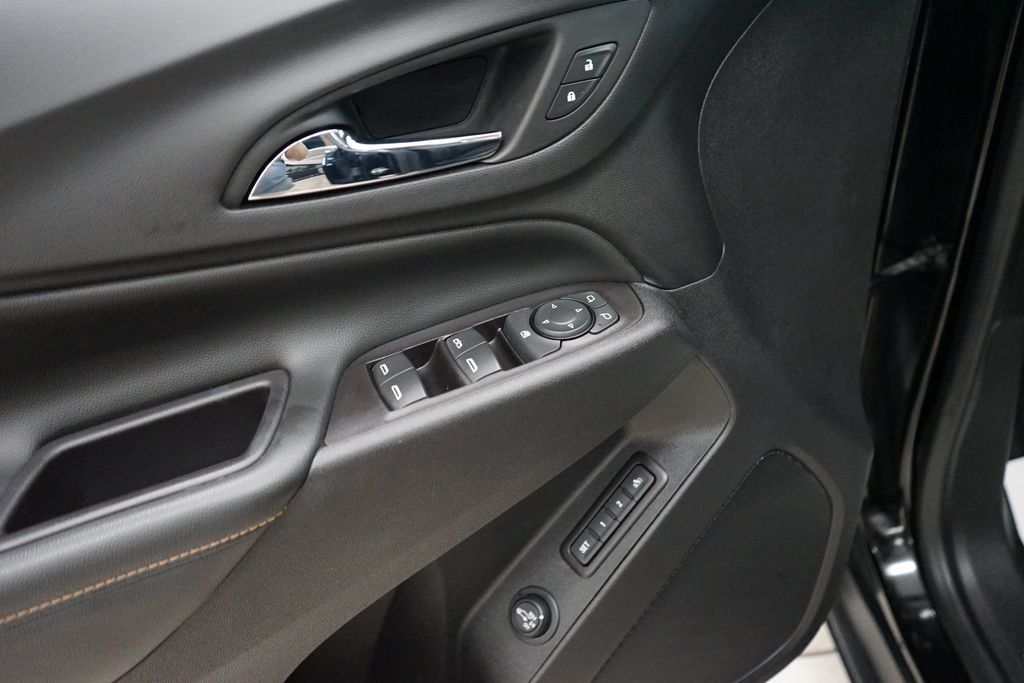 Used 2020 Chevrolet Equinox Premier AWD/4WD image 26