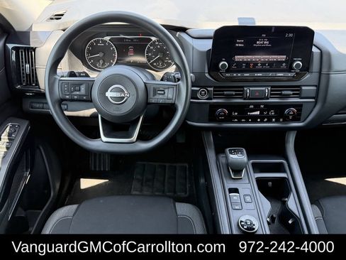 Used 2024 Nissan Pathfinder S AWD/4WD image 11