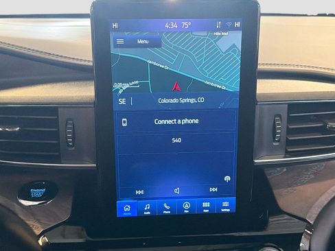 Used 2022 Ford Explorer Platinum w/ Equipment Group 601A AWD/4WD image 21